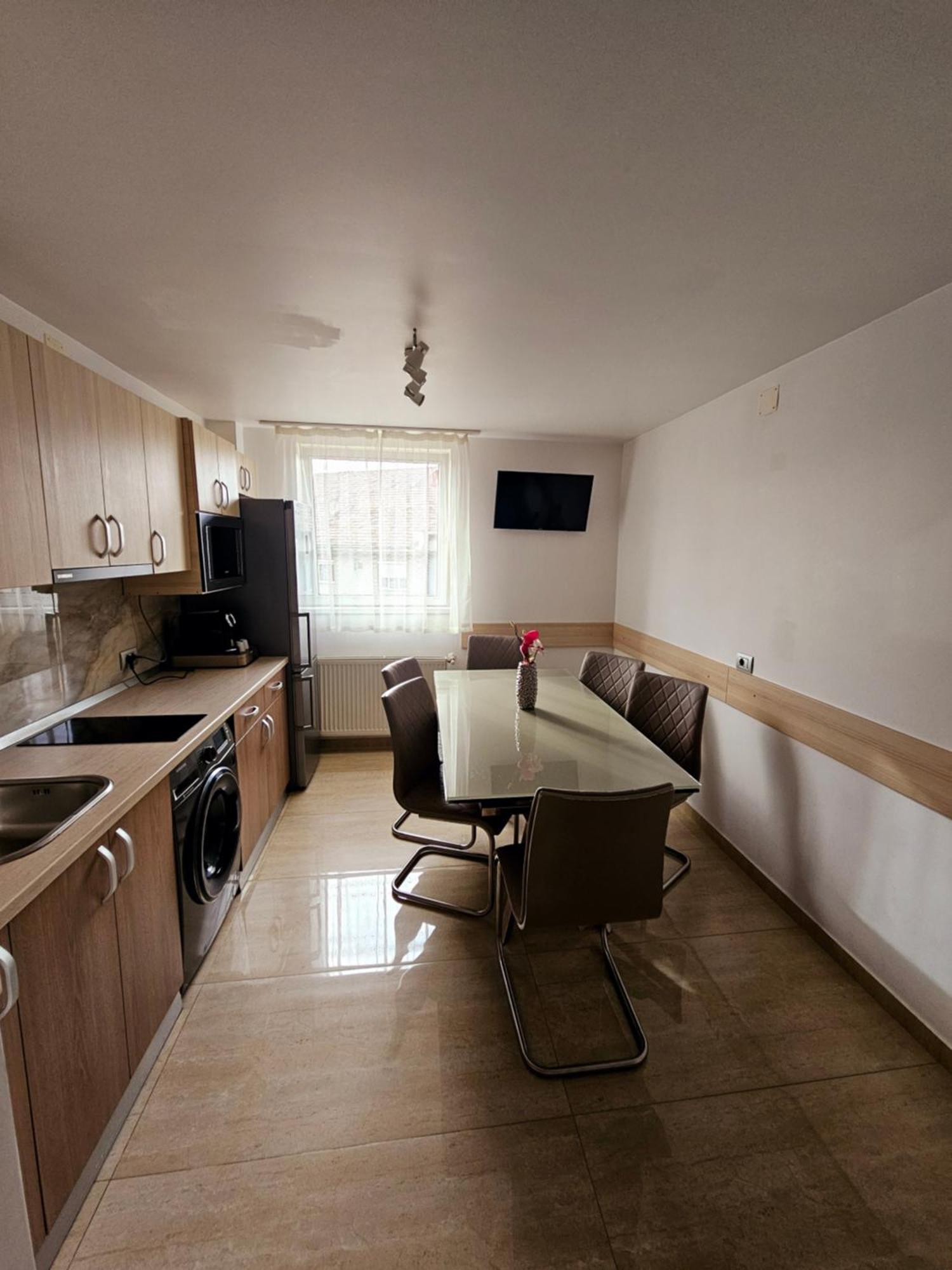 Cazare Apartamente Iris Băile Felix Dış mekan fotoğraf