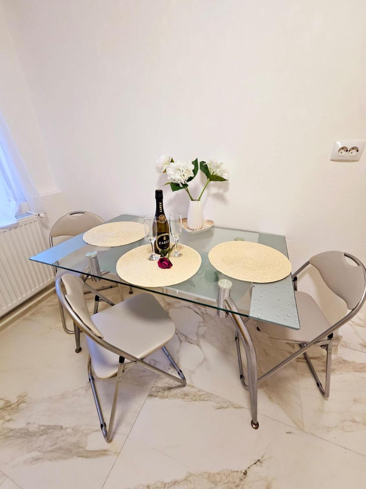 Cazare Apartamente Iris Băile Felix Dış mekan fotoğraf