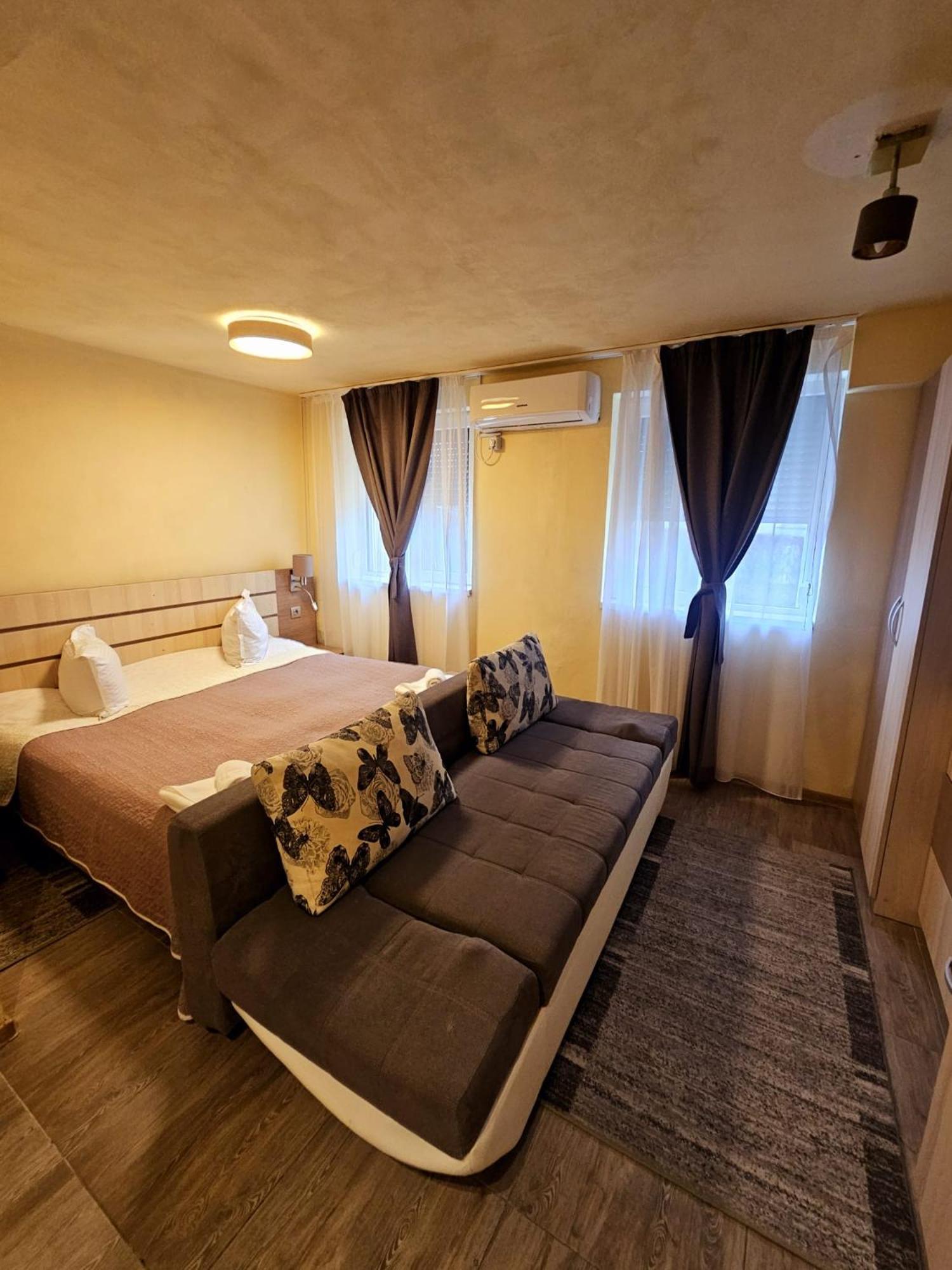 Cazare Apartamente Iris Băile Felix Dış mekan fotoğraf