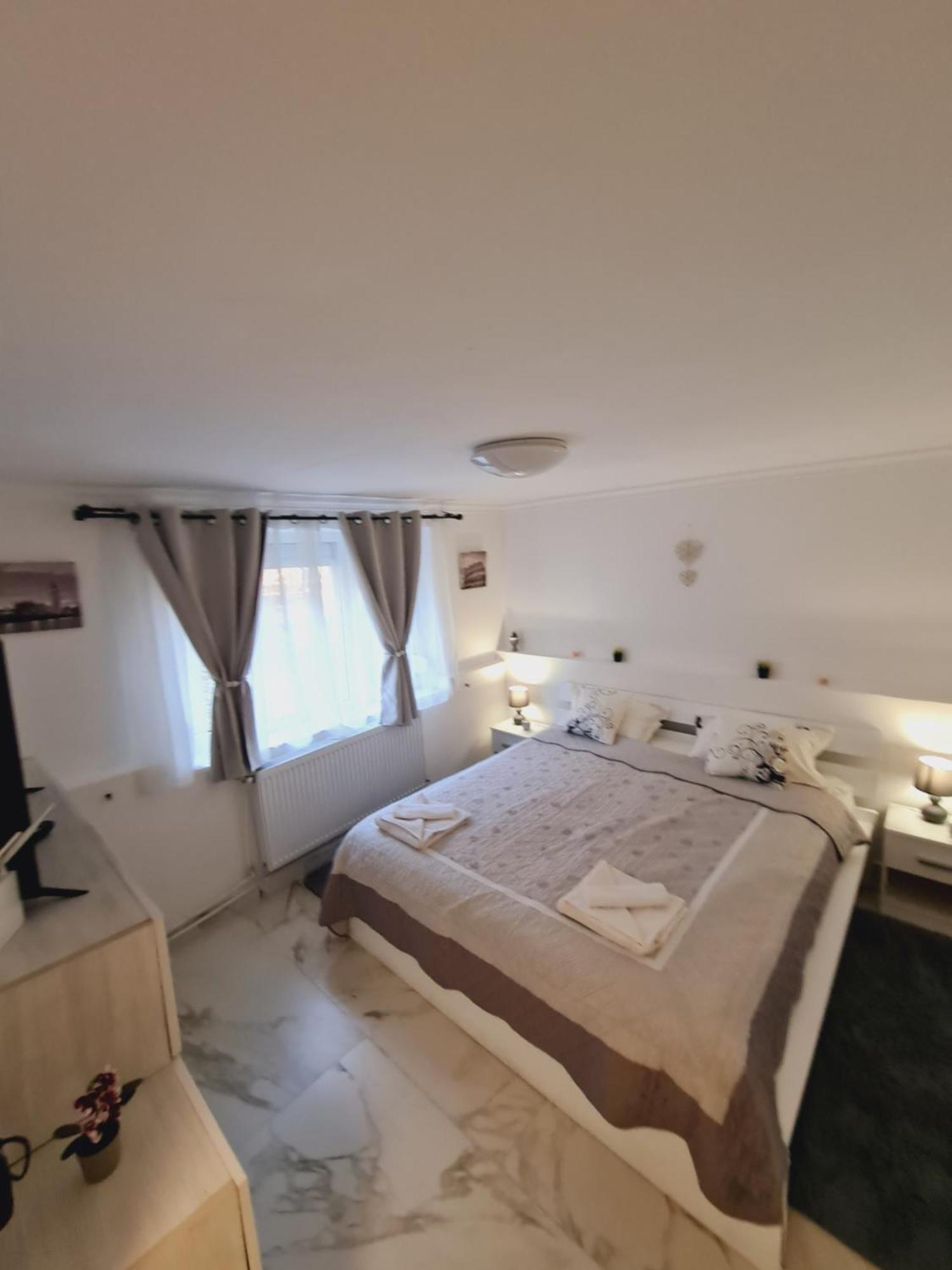 Cazare Apartamente Iris Băile Felix Dış mekan fotoğraf